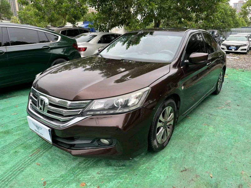 广州14年本田雅阁2