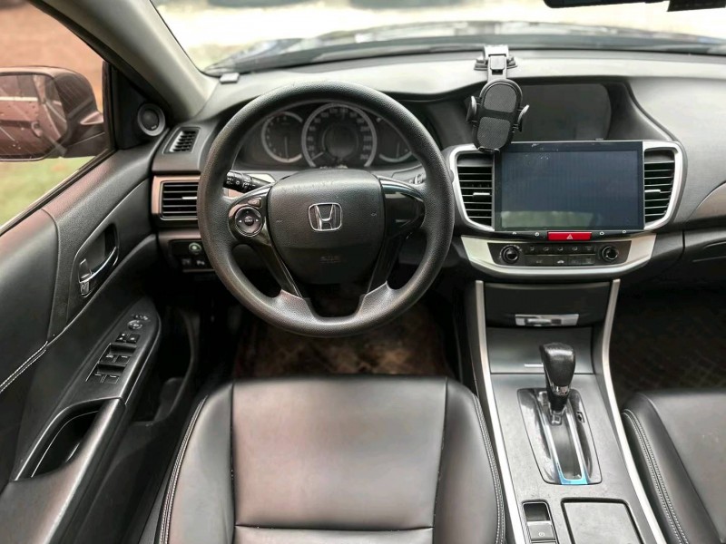 广州14年本田雅阁4