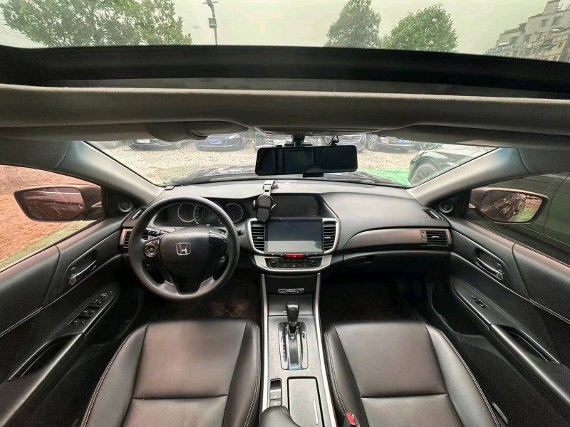 广州14年本田雅阁5