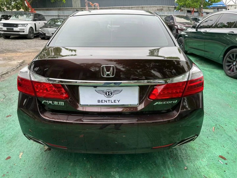 广州14年本田雅阁9