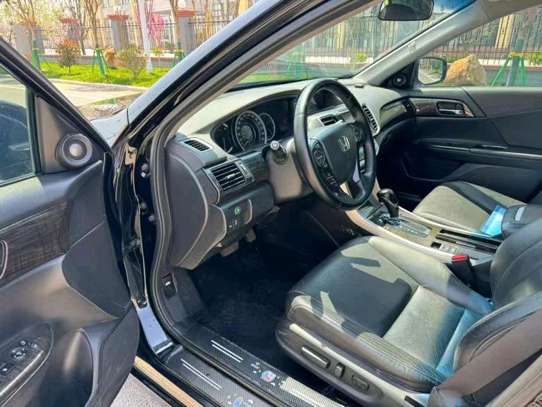 盐城15年本田雅阁4