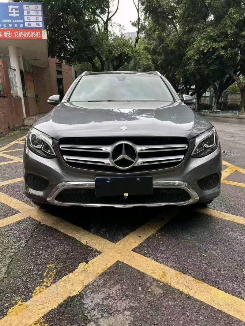 重庆16年奔驰GLC1