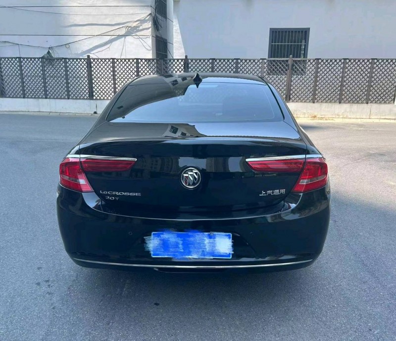 徐州19年别克君越9