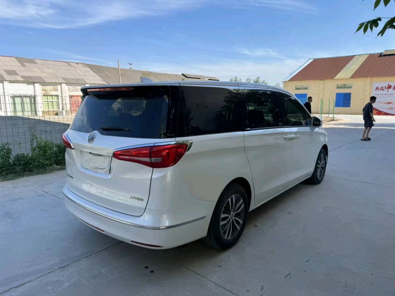 徐州20年别克GL86