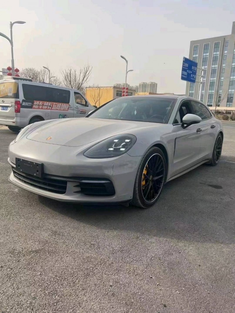北京19年保时捷帕拉梅拉2