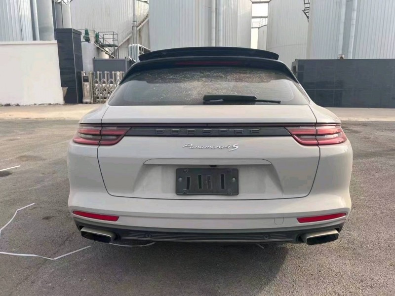 北京19年保时捷帕拉梅拉9