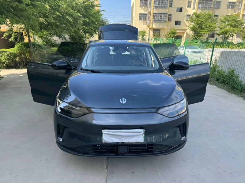 徐州23年零跑汽車C115