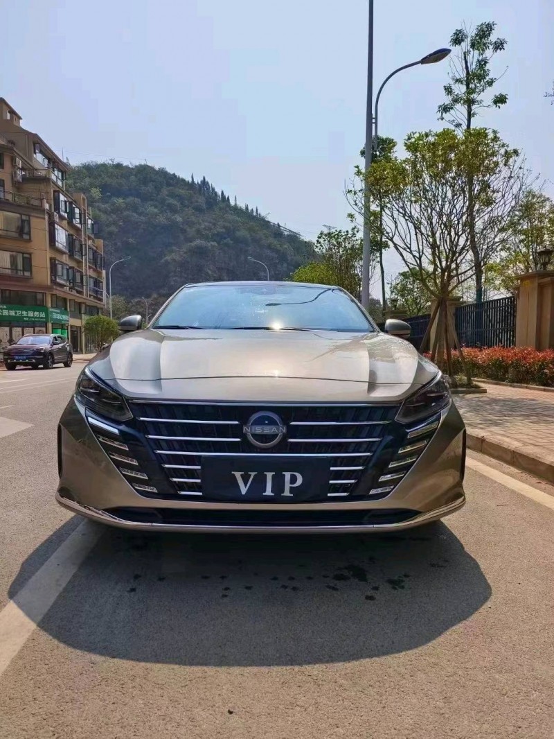 安順23年日產天籟1