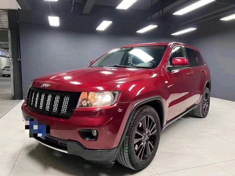 成都12年Jeep大切诺基2