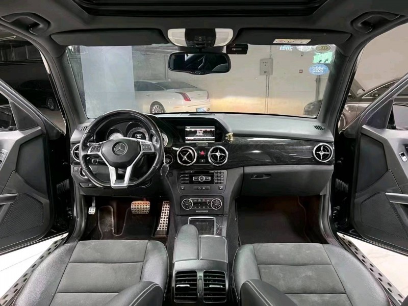 成都15年奔驰GLK6