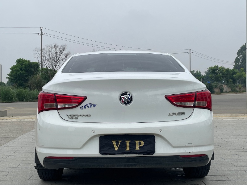 成都19年别克威朗4