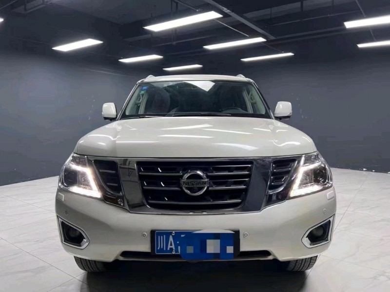 成都19年日产途乐1