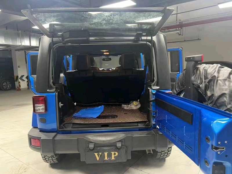 成都16年Jeep牧马人5