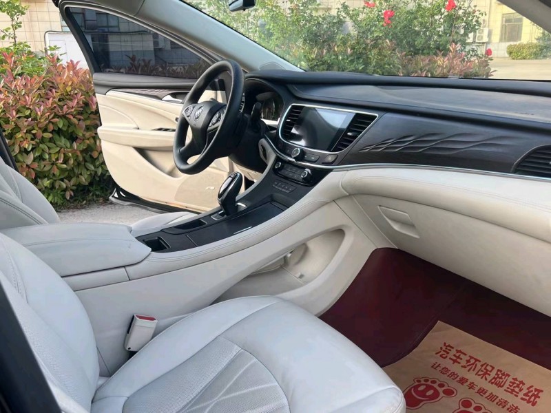 徐州22年别克君越5