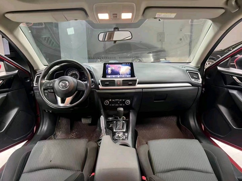 成都16年马自达昂克赛拉5