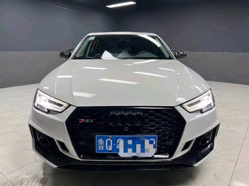 成都18年奥迪A4L1