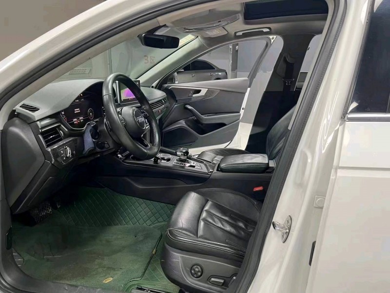 成都18年奥迪A4L5