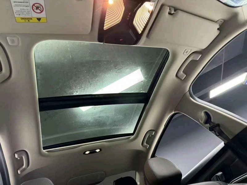 成都19年宝马3系9