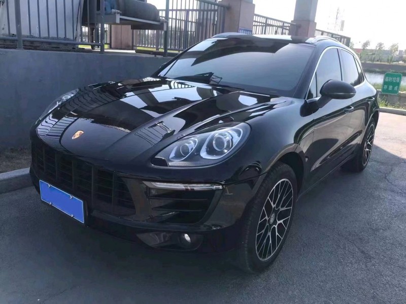 东营17年保时捷Macan2