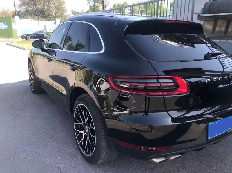 东营17年保时捷Macan3