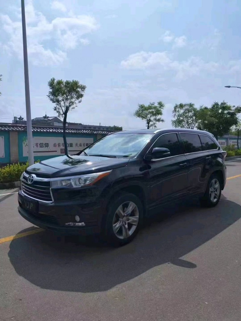 佛山17年丰田汉兰达2
