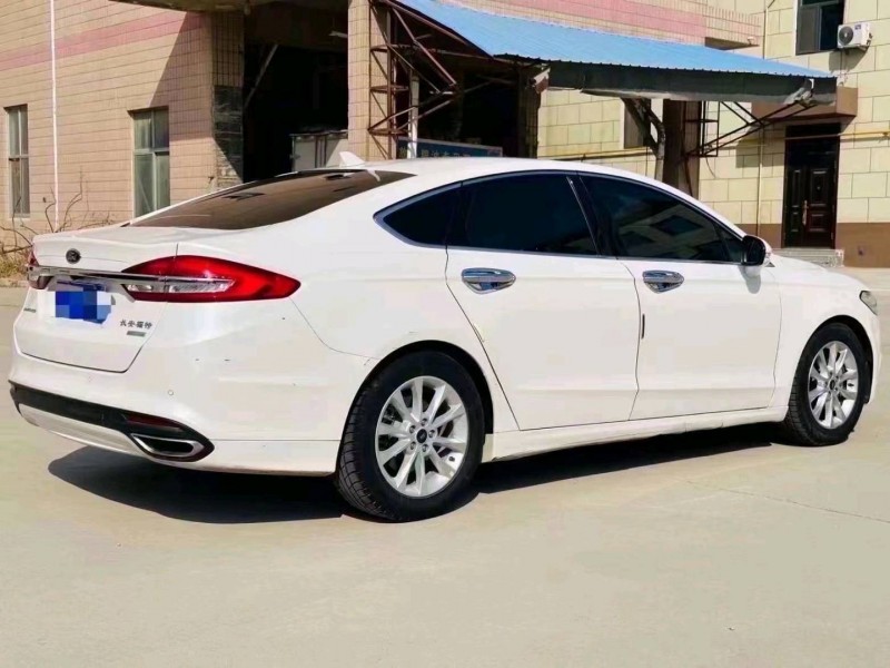 东营17年福特蒙迪欧4