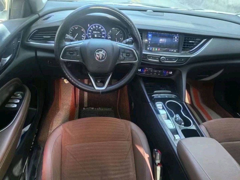 邢台21年别克君威9