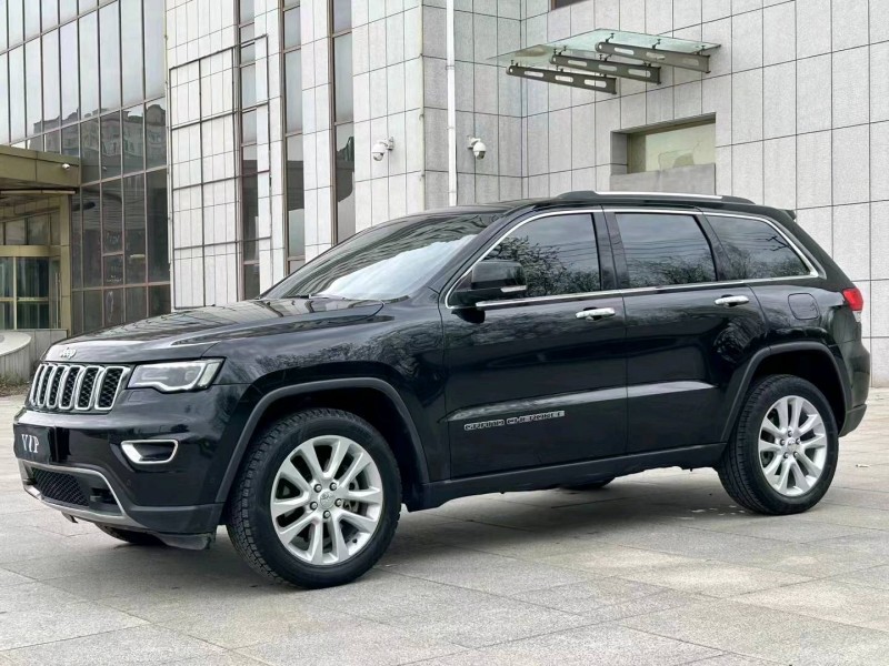 吉林18年Jeep大切諾基2