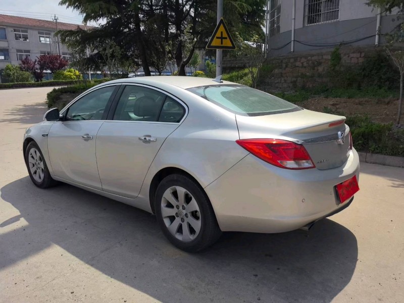 烟台13年别克君威8