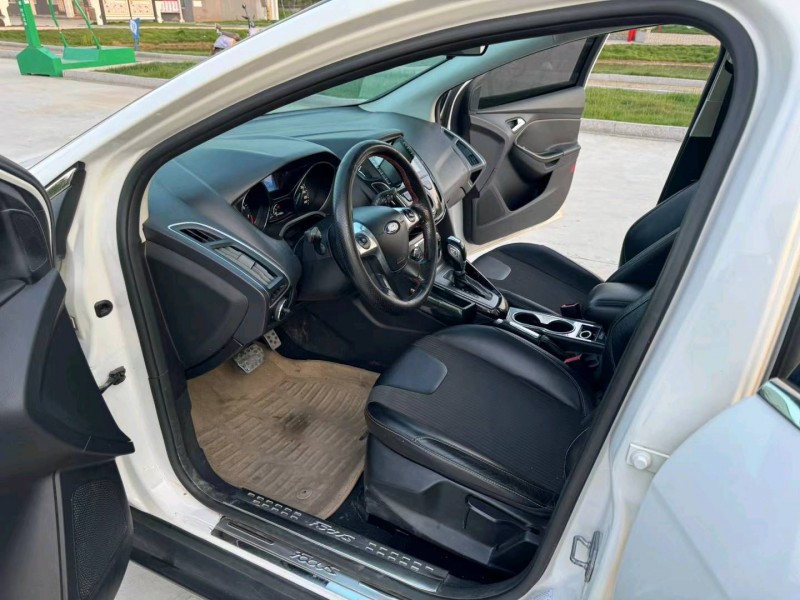 徐州15年福特福克斯4