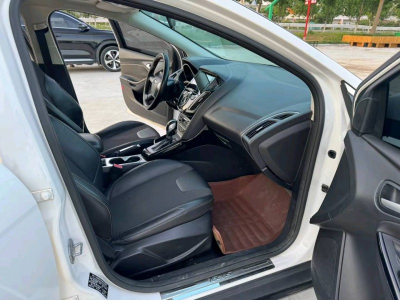 徐州15年福特福克斯5