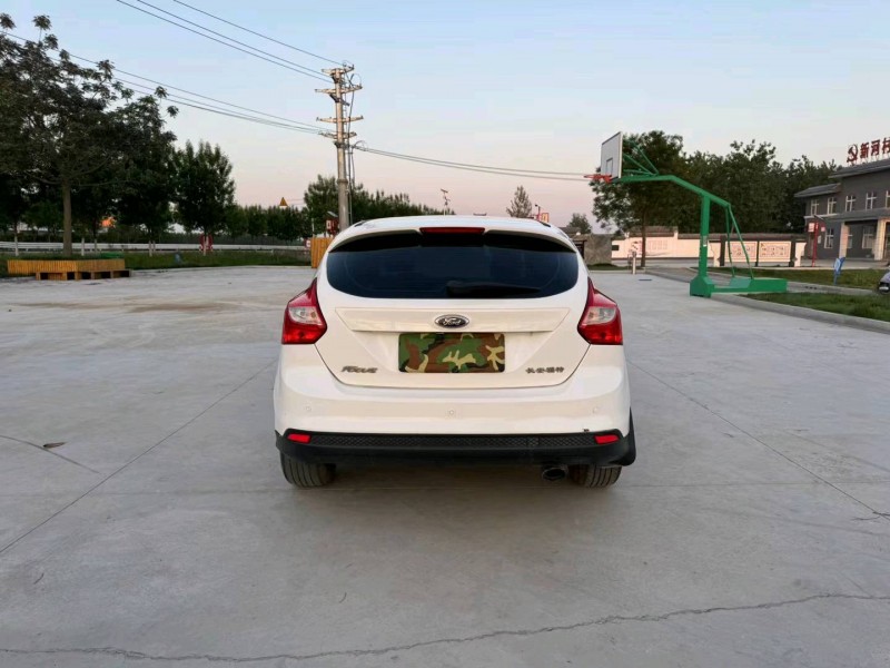 徐州15年福特福克斯9
