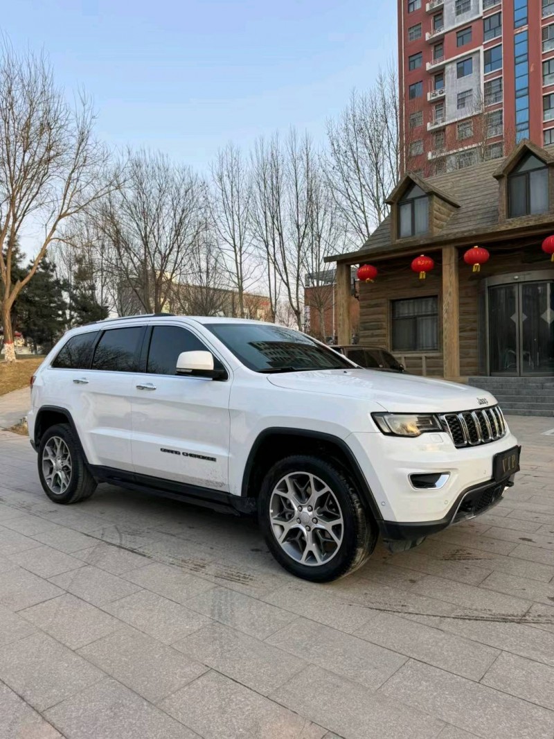 邢台22年Jeep大切诺基3