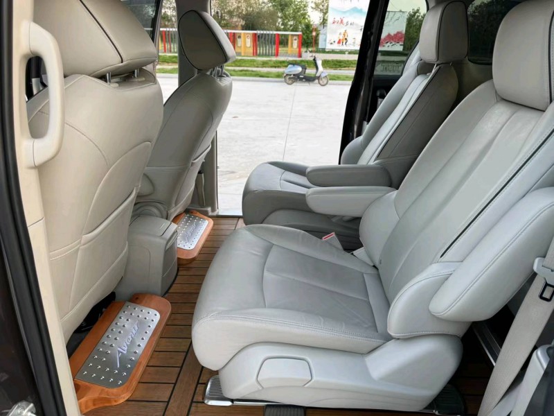 徐州20年别克GL84