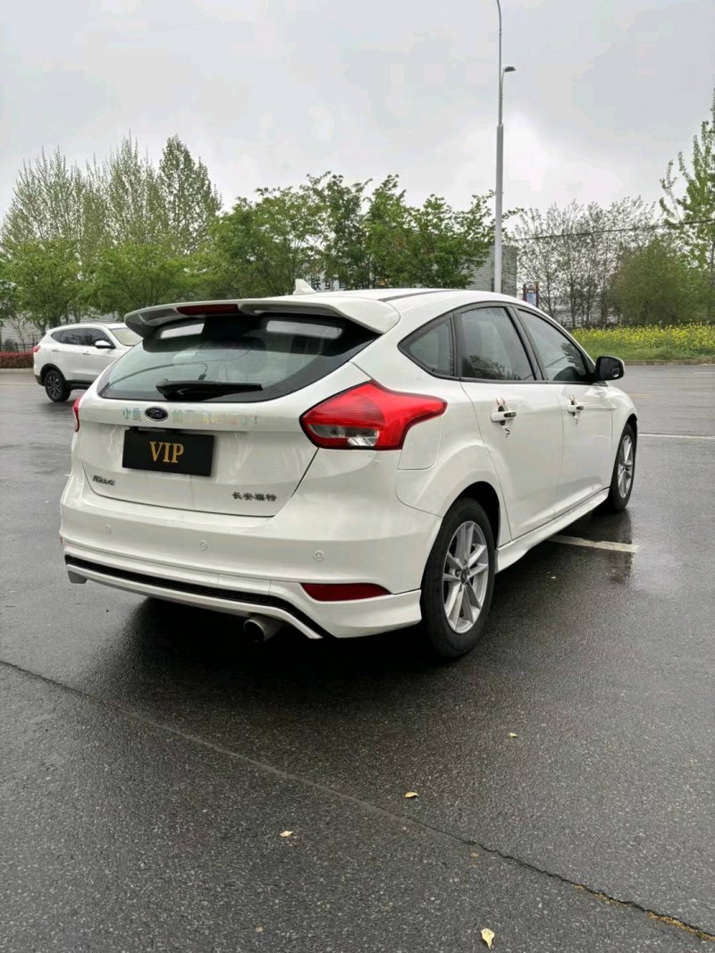 宿迁17年福特福克斯8