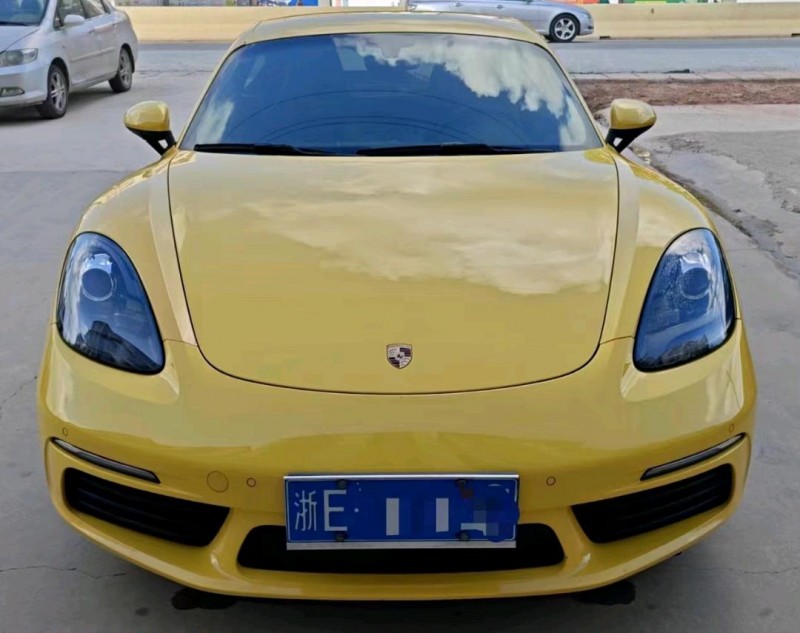 佛山19年保时捷卡曼1