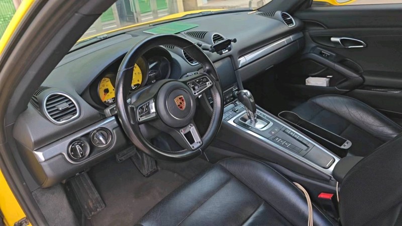 佛山19年保时捷卡曼4