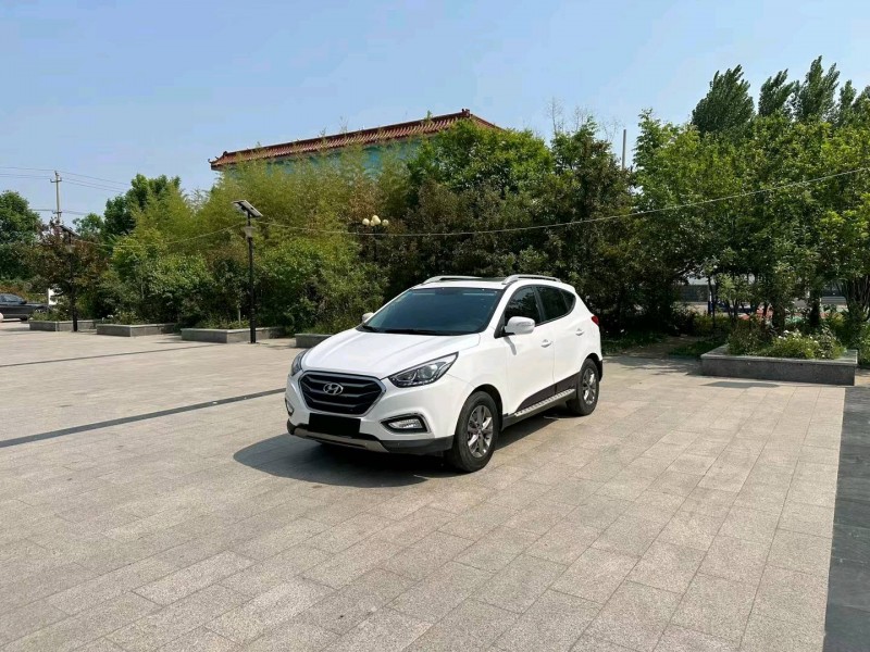 济南16年现代ix352