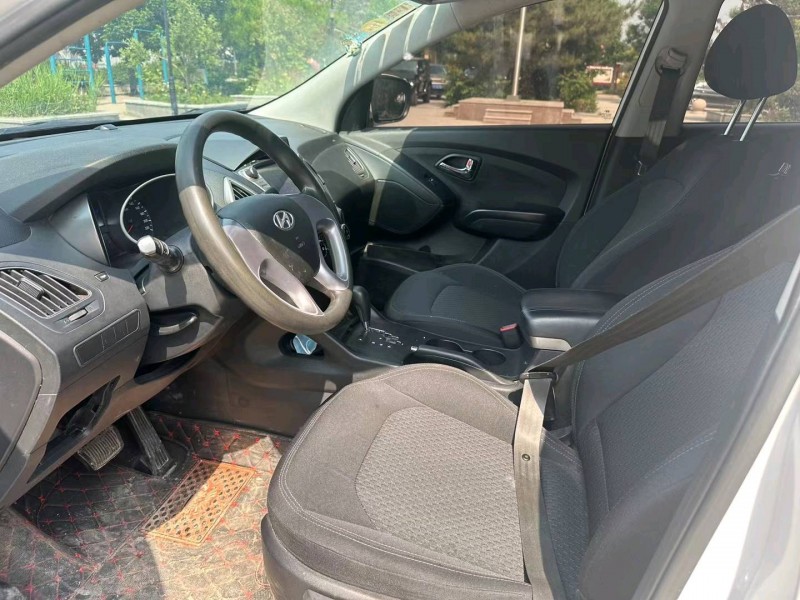 济南16年现代ix354