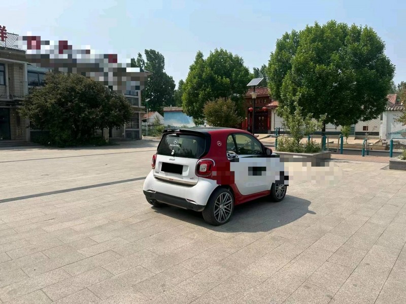济南18年奔驰smart8