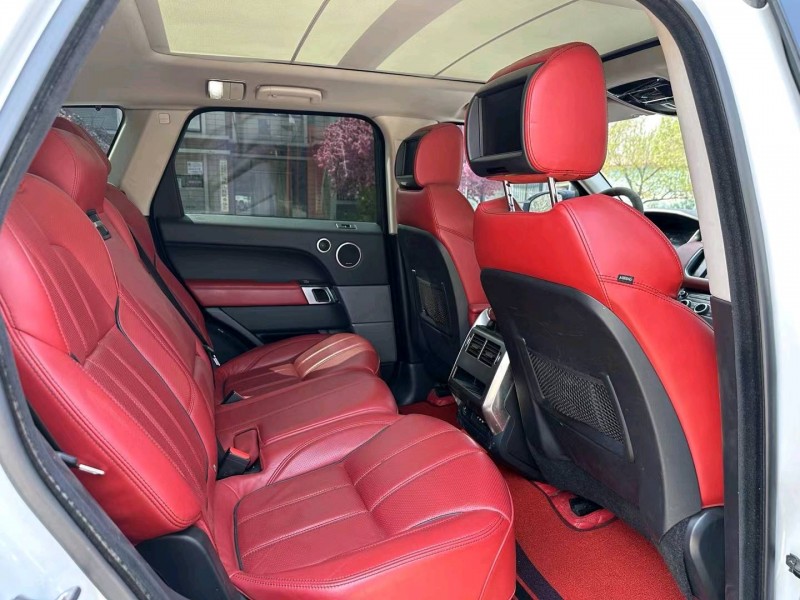 济南17年路虎揽胜运动6