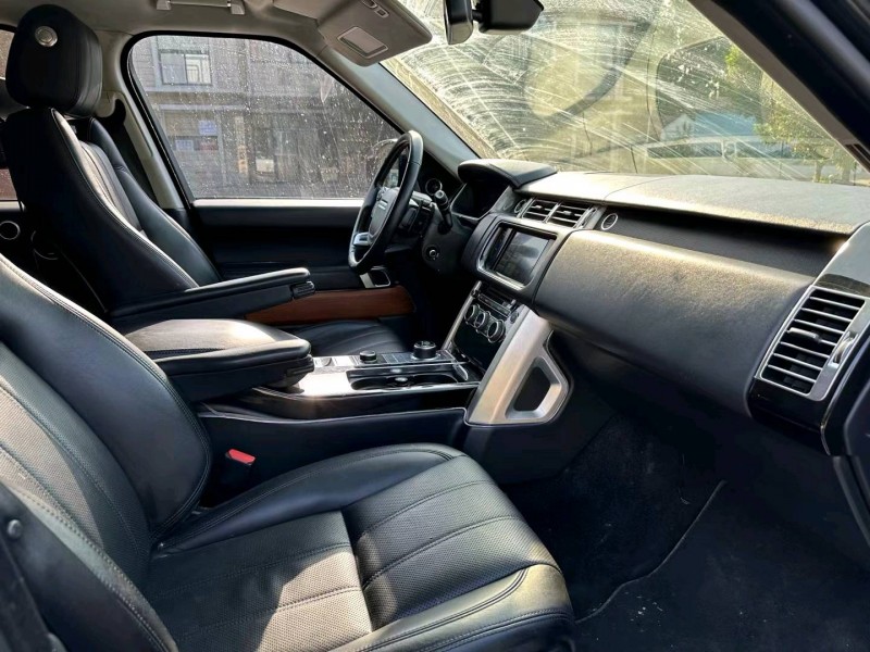 济南15年路虎揽胜行政4