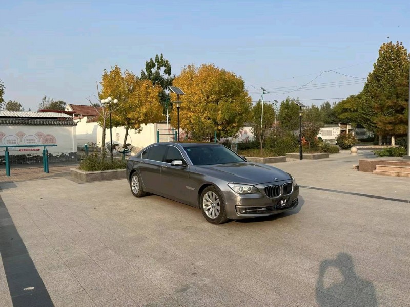 济南14年宝马7系3