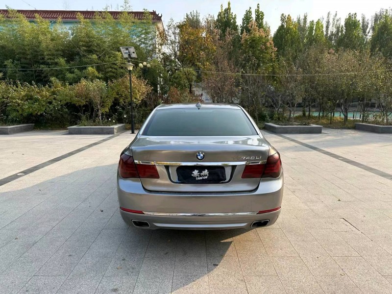 济南14年宝马7系9