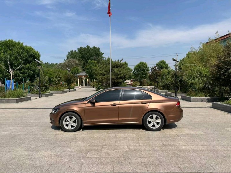 济南15年大众凌渡7