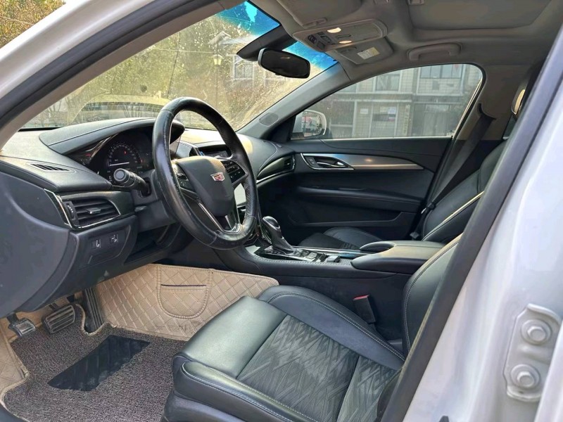 济南17年凯迪拉克ATS4