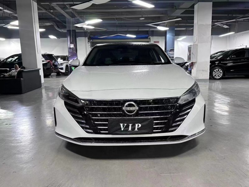 曲靖23年日產天籟1