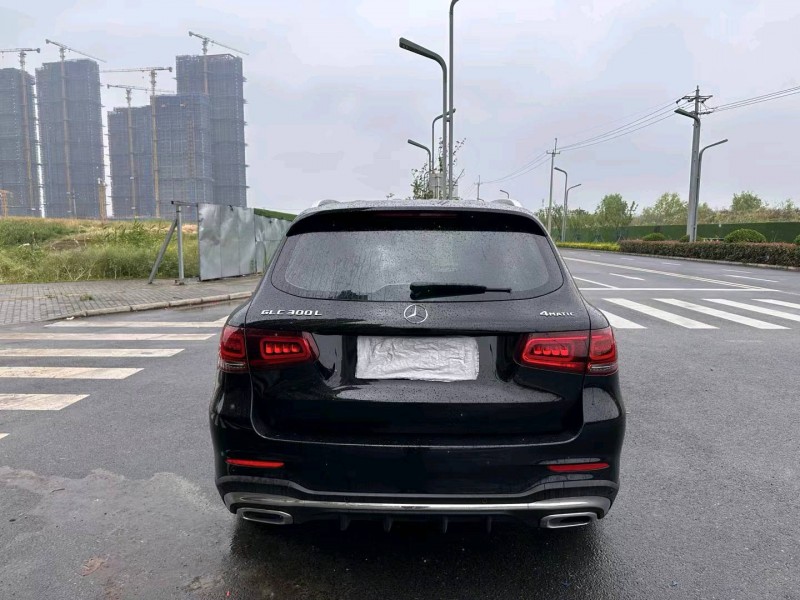 苏州23年奔驰GLC9