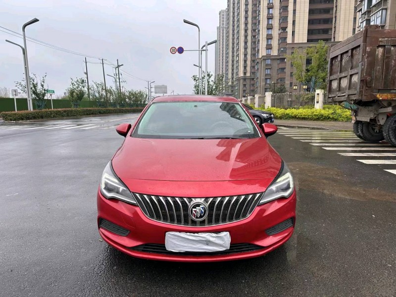 苏州17年别克威朗1