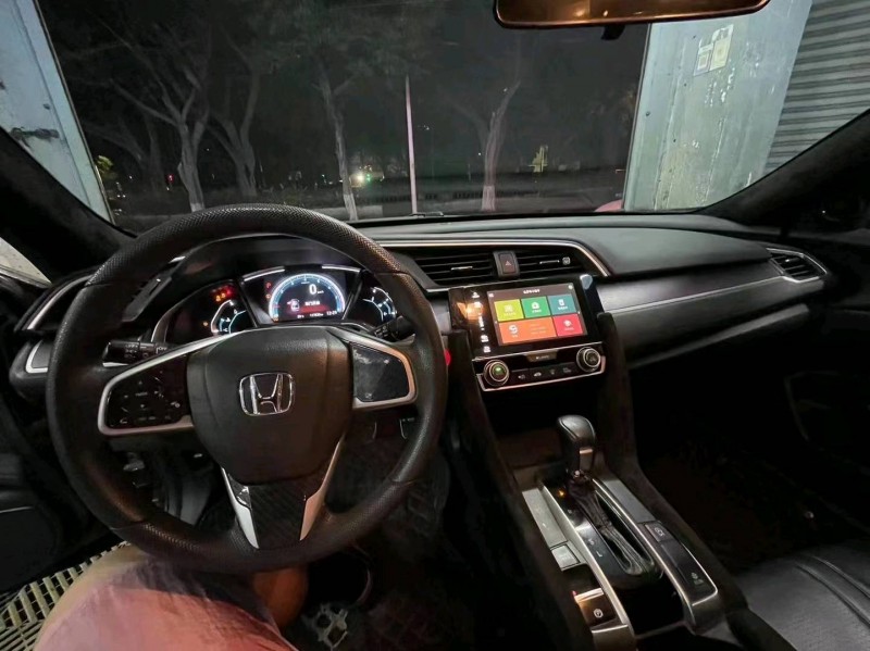 汕头18年本田思域3